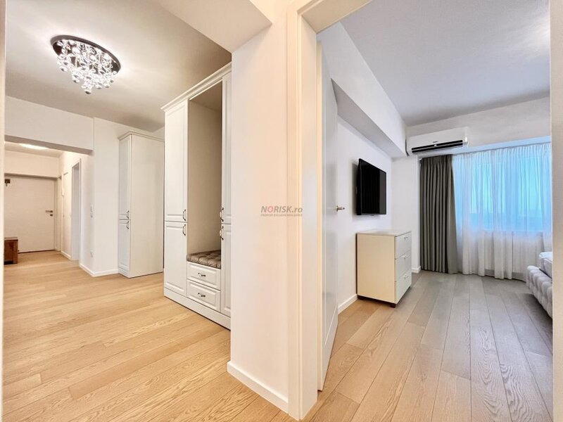 Palatul Parlamentului, Bld. Unirii, 4 camere, 99 mp, exclusivist.